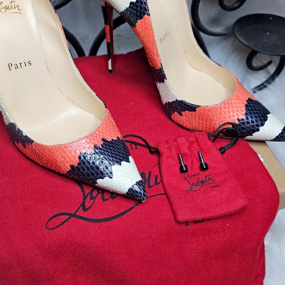 Christian Louboutin Python So Kate Pumps - Picture 2 of 6